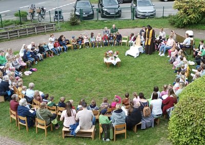Foto des Albums: Maiandacht im Freien