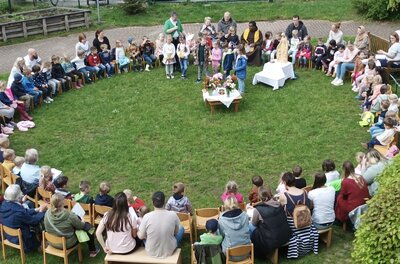 Foto des Albums: Maiandacht im Freien