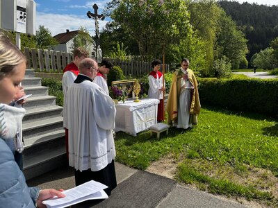 Flurprozession Altrandsberg 1 17 05 2023  (Bild vergr&ouml;&szlig;ern)