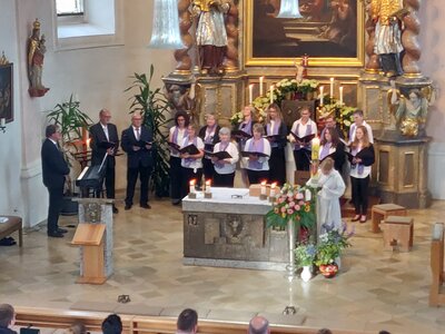 Foto des Albums: Gottesdienst in Harrling mit modernem geistlichen Liedgut