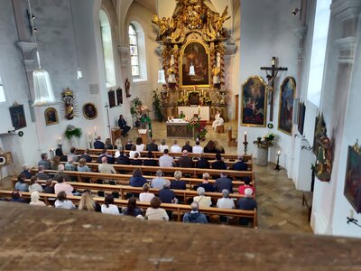 Foto des Albums: Gottesdienst in Harrling mit modernem geistlichen Liedgut