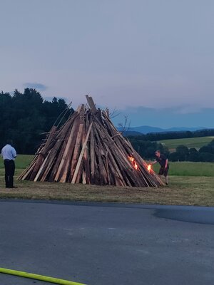 Foto des Albums: Johanni-Feuer in Harrling