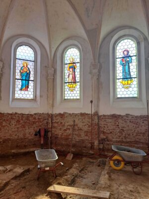 Foto des Albums: weitere Bilder zur Kirchenrenovierung in Zandt