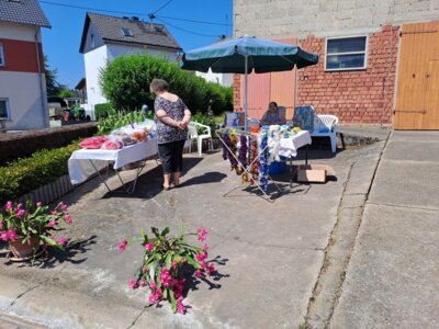 Foto des Albums: Sommerflohmarkt 2023 mit reichlich Sonnenschein und „rundem Ergebnis“