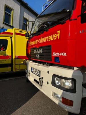 Foto des Albums: Brand Mittel - Wohnmobil brennt 07/23
