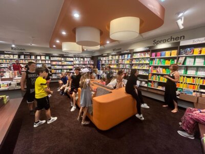 Foto des Albums: Welttag des Buches für die Klassen 4a und 4b