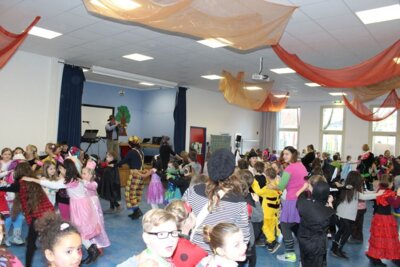 Foto des Albums: Fasching an der Grundschule 