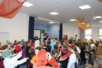 Foto des Albums: Fasching an der Grundschule 