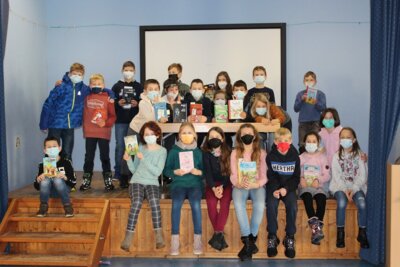 Foto des Albums: Lesewettbewerb der 3. und 4. Klassen im Schuljahr 2021/2022