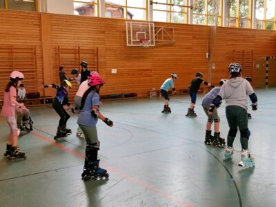 Foto des Albums: Skatekurse bei uns in der Schule