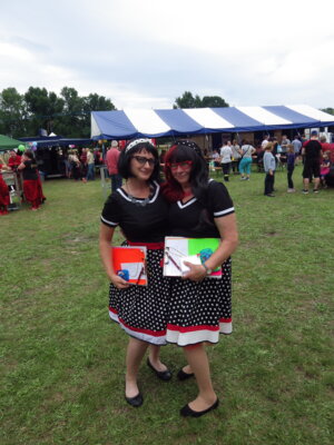 unsere Moderatorinnen Erna und Rosi 