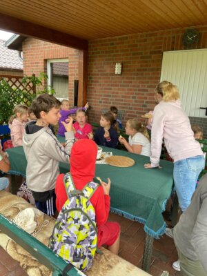 Foto des Albums: Besuch beim Imker