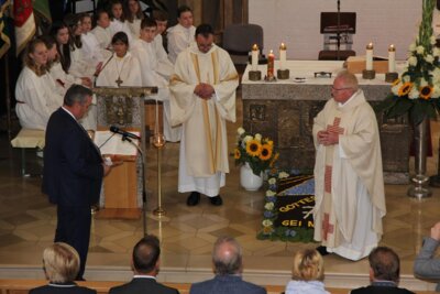 Foto des Albums: 70. Geburtstag von Monsignore Pfarrer BGR Augustin Sperl
