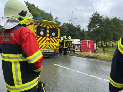 Foto des Albums: Technische Hilfe Groß - Feuerwehrfahrzeug überschlagen 08/23