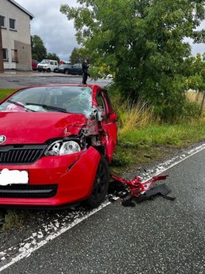 Foto des Albums: Technische Hilfe Groß - Feuerwehrfahrzeug überschlagen 08/23