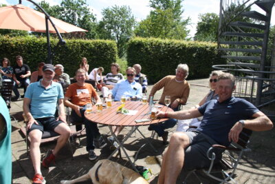 Foto des Albums: Sommer am Fluss  / Frühschoppen