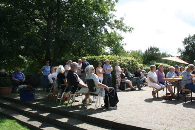 Foto des Albums: Sommer am Fluss  / Frühschoppen