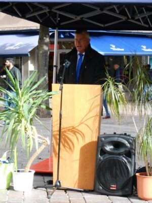 Foto des Albums: Langetafel