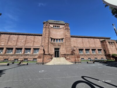 Kunstmuseum  (Bild vergr&ouml;&szlig;ern)