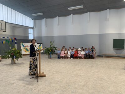Foto des Albums: Die Juri Gagarin Grundschule schult ein