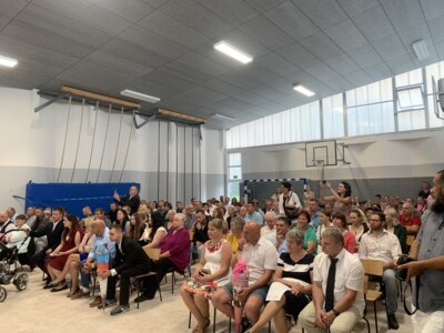 Foto des Albums: Die Juri Gagarin Grundschule schult ein