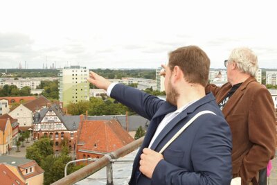 Foto des Albums: Die Bildhauer sind in der Stadt