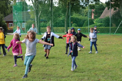 Foto des Albums: Wandertag Klasse 1 und 4