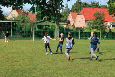 Foto des Albums: Wandertag Klasse 1 und 4