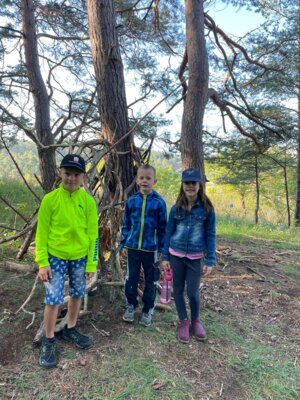 Foto des Albums: 1. Wandertag im Schulhaus Wollbach