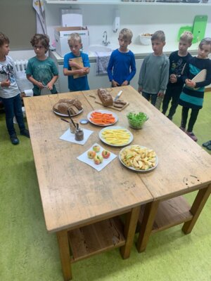 Foto des Albums: Aktion Biobrotbox in den beiden ersten Klassen