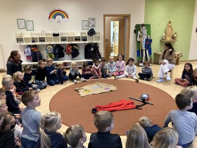 Foto des Albums: Schulclub Vorbereitung zum Besuch Tagespflege