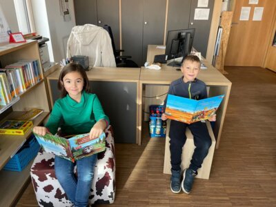 Foto des Albums: Vorlesetag im Schulhaus Wollbach