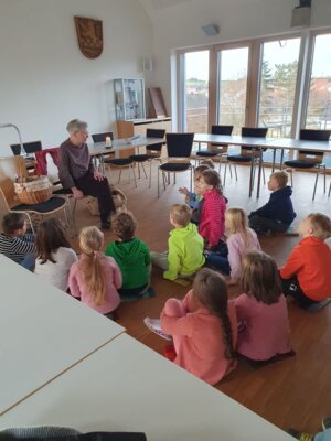 Foto des Albums: Vorlesetag im Schulhaus Wollbach