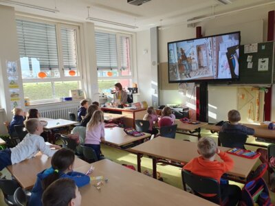 Foto des Albums: Vorlesetag im Schulhaus Wollbach