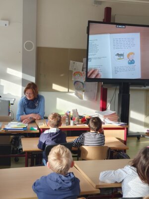 Foto des Albums: Vorlesetag im Schulhaus Wollbach