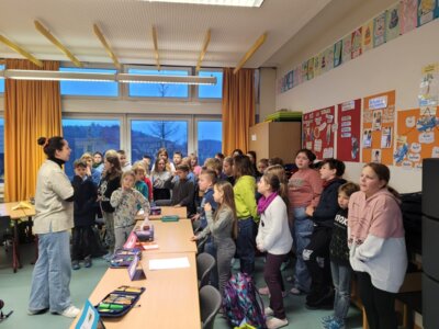 Foto des Albums: SOS - Kinderdorf Campus zu Besuch im Schulhaus Hollstadt