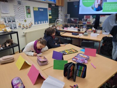 Foto des Albums: SOS - Kinderdorf Campus zu Besuch im Schulhaus Hollstadt