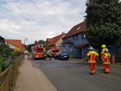 Unsere Wasserversorgung aus dem Hydranten ist fertig.  (Bild vergr&ouml;&szlig;ern)
