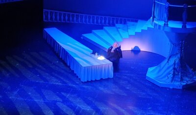Foto des Albums: Theaterfahrt der Hollstädter Schulkinder in das Staatstheater Meiningen