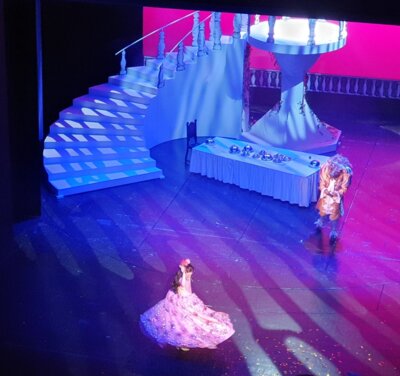 Foto des Albums: Theaterfahrt der Hollstädter Schulkinder in das Staatstheater Meiningen