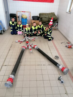 Foto des Albums: Kinderfeuerwehrtreffen - Armaturen