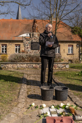 Foto des Albums: Stolpersteinverlegung für Pfarrer Friedrich Rumpf in Schwante (15. 03. 2024)