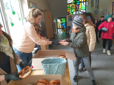 Foto des Albums: Osterüberraschung für die Kinder der Grundschule Hollstadt-Wollbach