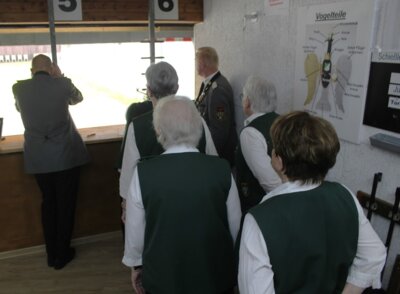 Foto des Albums: Damenvogelschießen 2024