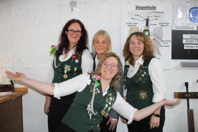 Foto des Albums: Damenvogelschießen 2024