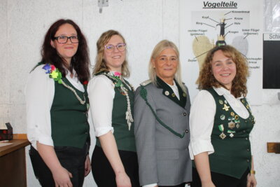 Foto des Albums: Damenvogelschießen 2024