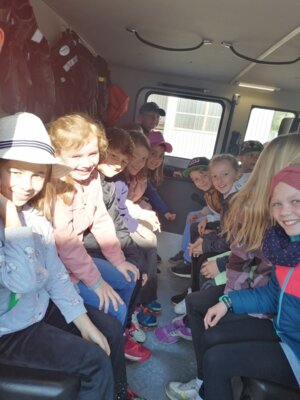 Foto des Albums: Zu Besuch bei der Freiwilligen Feuerwehr in Hollstadt