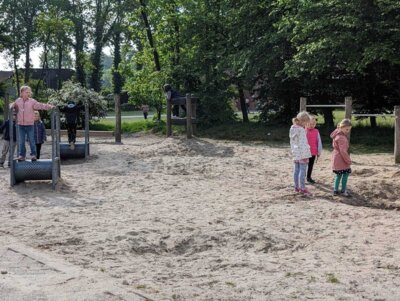 Foto des Albums: Vorschulkinder besuchen Grundschule Holte