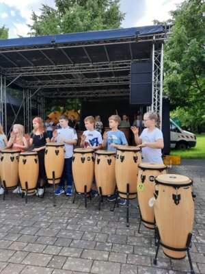 Fotoalbum Auftritt Klasse 4 zum 15- jährigen Jubiläum des Vereins 