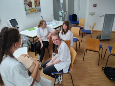 Fotoalbum Berufsorientierung im Krankenhaus Perleberg – ein Tag wie im richtigen Arbeitsleben